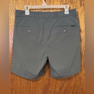 Abercrombie & Fitch Men's Charcoal Gray Shorts ~ Size 32 ~ Flat Front Seersucker